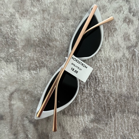 NWT Nordstrom white and gold sunglasses - Picture 3 of 5